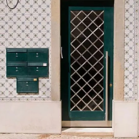 Romantic & Renewed 1 Bedroom In Campolide - 1e Apartament Lizbona